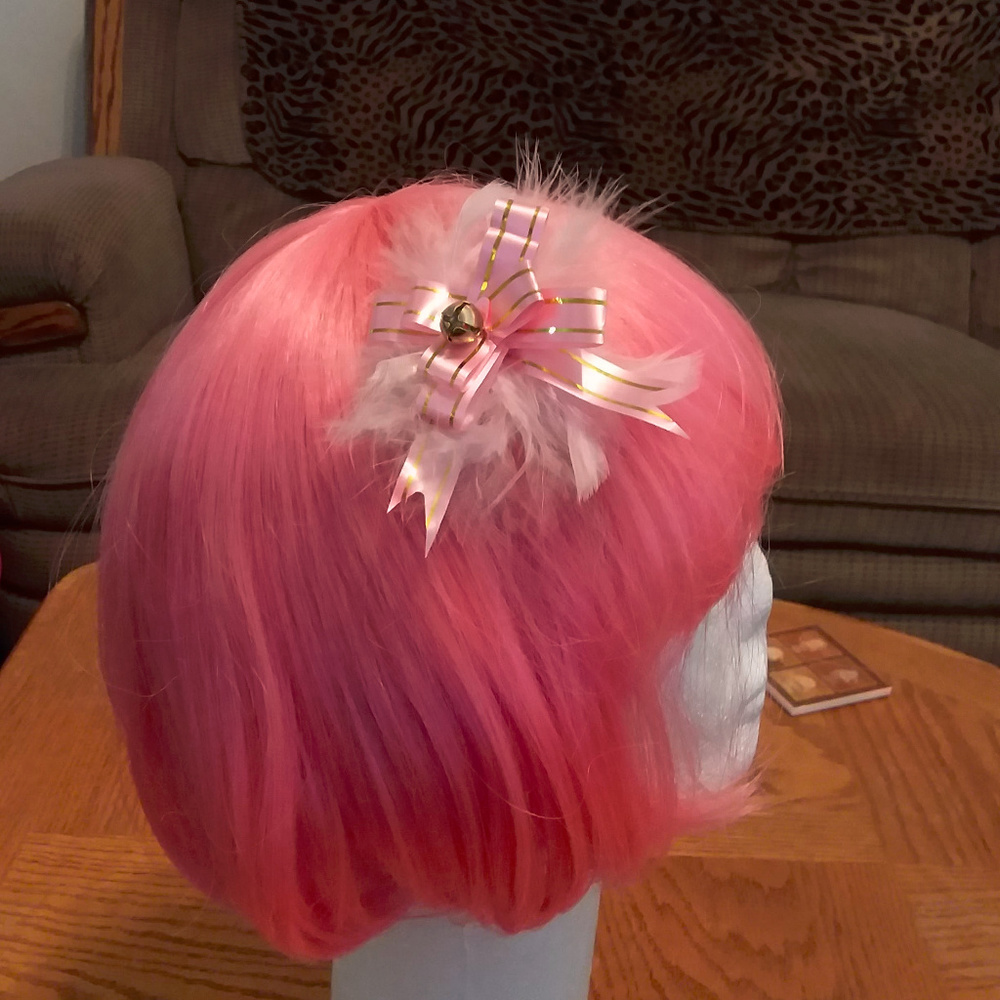 Bow & Bell Clip